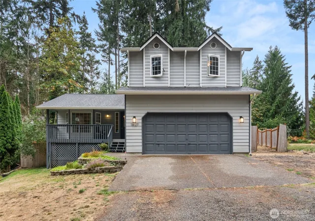 Photo 3 of Single family home for sale at 18127 Stoney Ct SE, Yelm, WA 98597 | MLS# NWM2574111 | Listing updated on 2026-09-25