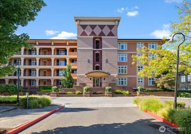 Photo 1 of Condo for sale at 2015 Se Columbia River Dr #450, Vancouver, WA 98661 | MLS# NWM2574114 | Listing updated on 2026-09-25