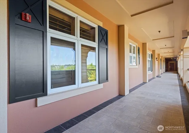 Photo 3 of Condo for sale at 2015 Se Columbia River Dr #450, Vancouver, WA 98661 | MLS# NWM2574114 | Listing updated on 2026-09-25