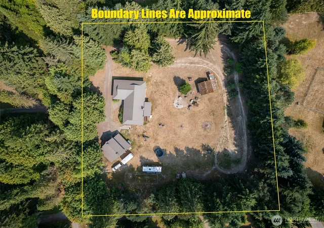 Photo 2 of Single family home for sale at 533 Hulse Rd, Port Angeles, WA 98362 | MLS# NWM2574117 | Listing updated on 2026-09-26