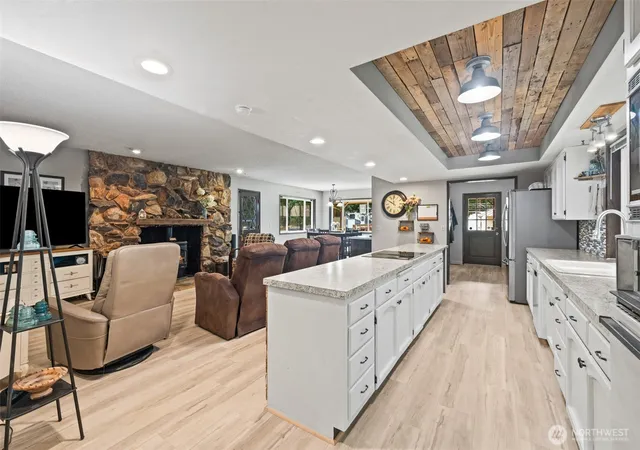 Photo 3 of Single family home for sale at 533 Hulse Rd, Port Angeles, WA 98362 | MLS# NWM2574117 | Listing updated on 2026-09-26