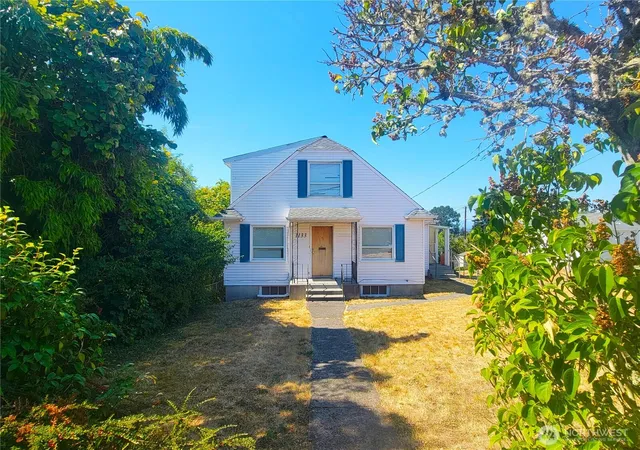 Photo 1 of Sale Pending at 1133 Hayward Ave, Bremerton, WA 98310 | MLS# NWM2574134 | Listing updated on 2026-09-03