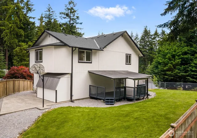 Photo 4 of Single family home for sale at 18103 81St St E, Bonney Lake, WA 98391 | MLS# NWM2574155 | Listing updated on 2026-09-22