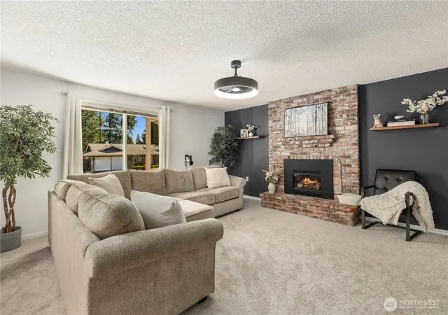 Photo 3 of Single family home for sale at 7323 142Nd St Ct E, Puyallup, WA 98373 | MLS# NWM2574161 | Listing updated on 2026-09-24