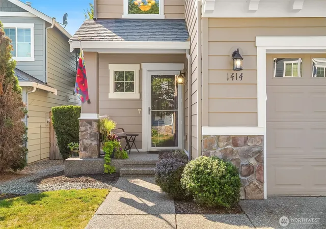 Photo 3 of Contingent at 1414 78th Dr Se, Lake Stevens, WA 98258 | MLS# NWM2574175 | Listing updated on 2026-09-21