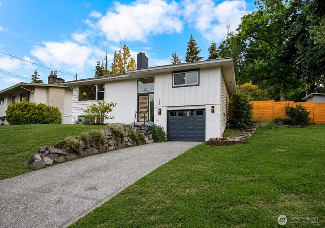 Photo 1 of Sale Pending at 529 S 302nd St, Federal Way, WA 98003 | MLS# NWM2574187 | Listing updated on 2026-09-18