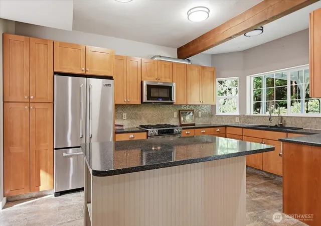 Photo 4 of Single family home for sale at 16906 65th Avenue SE, Snohomish, WA 98296 | MLS# NWM2574189 | Listing updated on 2026-10-03