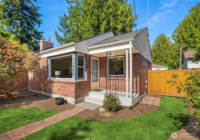 Photo 2 of Sale Pending at 11056 Goodwin Wy Ne, Seattle, WA 98125 | MLS# NWM2574190 | Listing updated on 2026-09-25