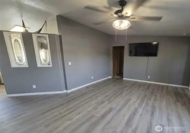 Photo 4 of Manufactured home for sale at 5 Cayuse Mountain Rd, Tonasket, WA 98855 | MLS# NWM2574216 | Listing updated on 2026-09-25