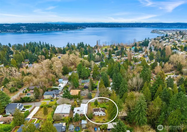 Photo 4 of Land for sale at 9229 45Th Ave Ne, Seattle, WA 98115 | MLS# NWM2574217 | Listing updated on 2026-09-22