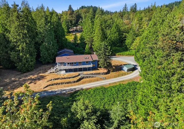 Photo 2 of Single family home for sale at 10020 178th Ave Se, Renton, WA 98059 | MLS# NWM2574219 | Listing updated on 2026-09-25