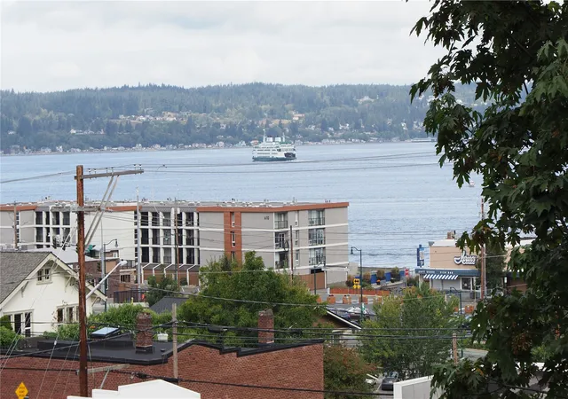 Photo 2 of Single family home for sale at 816 3rd St, Mukilteo, WA 98275 | MLS# NWM2574243 | Listing updated on 2026-09-23