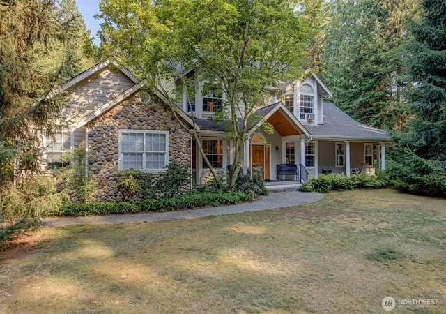 Photo 2 of Single family home for sale at 6477 Cultus Bay Rd, Clinton, WA 98236 | MLS# NWM2574247 | Listing updated on 2026-09-25