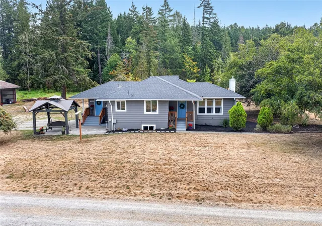 Single family home for sale at 39611 62nd Avenue E, Eatonville, WA 98328 | MLS# NWM2574249