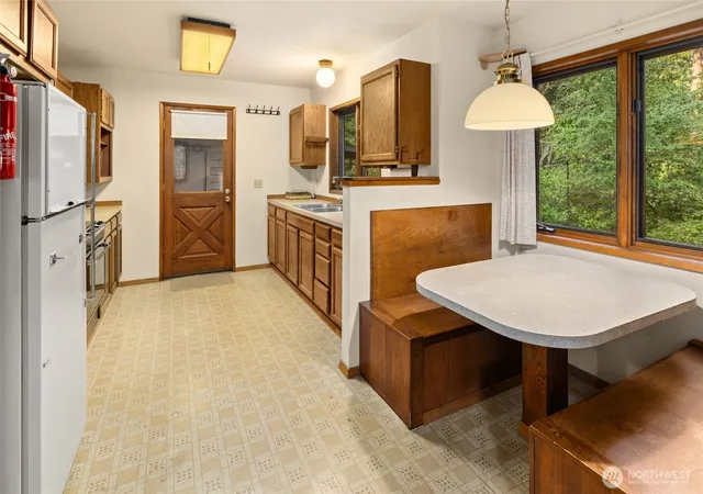 Photo 4 of Single family home for sale at 20 Oakmont Dr, Cle Elum, WA 98922 | MLS# NWM2574258 | Listing updated on 2026-09-25
