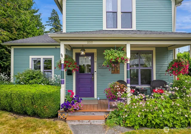 Photo 3 of Sale Pending at 2318 Keesling St, Bellingham, WA 98225 | MLS# NWM2574261 | Listing updated on 2026-10-01