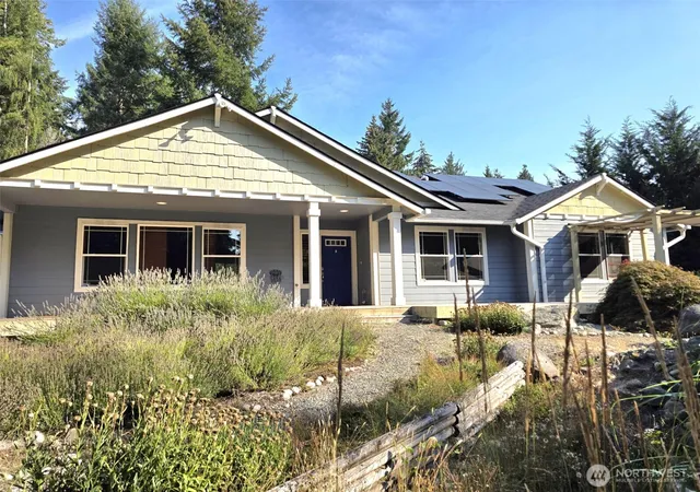 Photo 1 of Single family home for sale at 714 Tipsoo Loop S, Rainier, WA 98576 | MLS# NWM2574282 | Listing updated on 2026-10-02