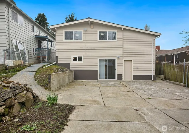 Photo 1 of Single family home for sale at 7226 33rd Ave S, Seattle, WA 98118 | MLS# NWM2574294 | Listing updated on 2026-09-30