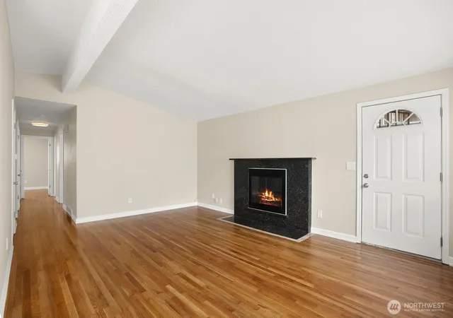 Photo 4 of Single family home for sale at 7226 33Rd Ave S, Seattle, WA 98118 | MLS# NWM2574294 | Listing updated on 2026-09-30