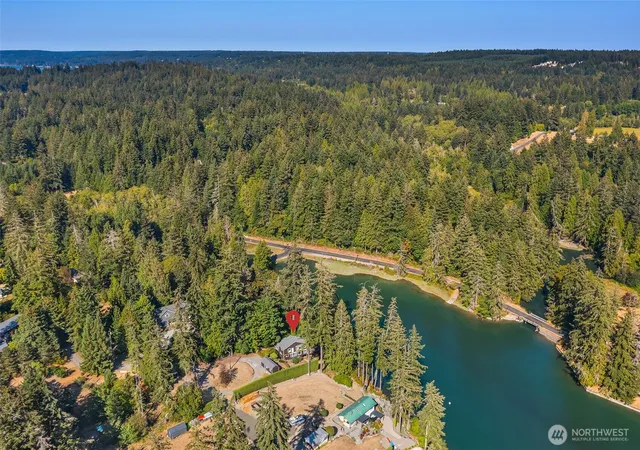 Photo 4 of Single family home for sale at 9023 Michael Ln Nw, Gig Harbor, WA 98332 | MLS# NWM2574313 | Listing updated on 2026-09-23
