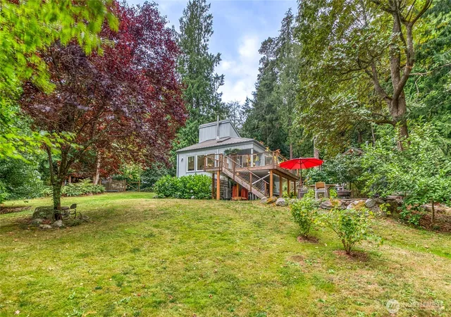 Photo 2 of Single family home for sale at 322 View Hvn Rd, Eastsound, WA 98245 | MLS# NWM2574329 | Listing updated on 2026-09-25