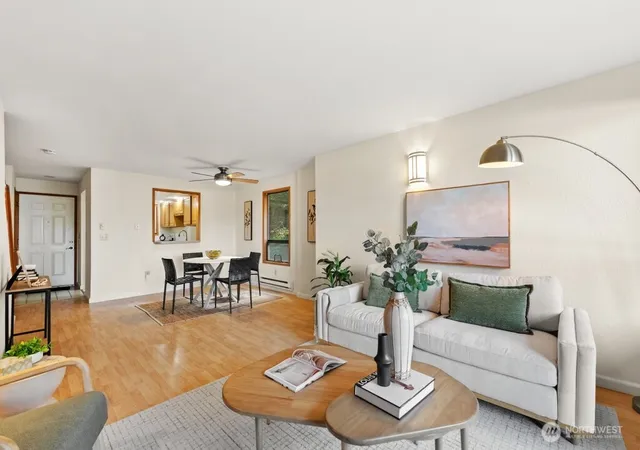 Photo 4 of Sale Pending at 136 Summit Ave N #B8, Kent, WA 98030 | MLS# NWM2574333 | Listing updated on 2026-09-25