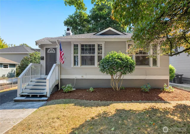 Photo 1 of Single family home for sale at 1612 Capitol Wy S, Olympia, WA 98501 | MLS# NWM2574336 | Listing updated on 2026-10-02