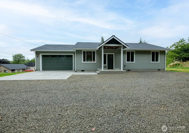Photo 3 of Single family home for sale at 1122 Tecumseh St, Aberdeen, WA 98520 | MLS# NWM2574341 | Listing updated on 2026-10-01