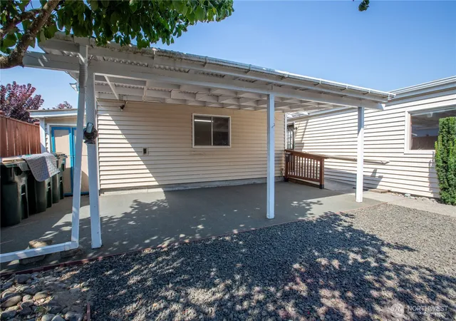 Photo 4 of Sale Pending at 716 Dennis St Se #43, Tumwater, WA 98501 | MLS# NWM2574343 | Listing updated on 2026-09-21