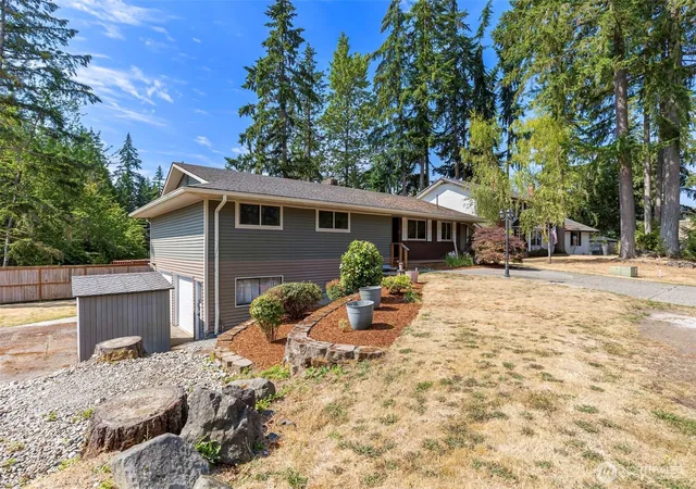 Photo 1 of Single family home for sale at 2860 Nw North Star Dr, Silverdale, WA 98383 | MLS# NWM2574346 | Listing updated on 2026-09-25