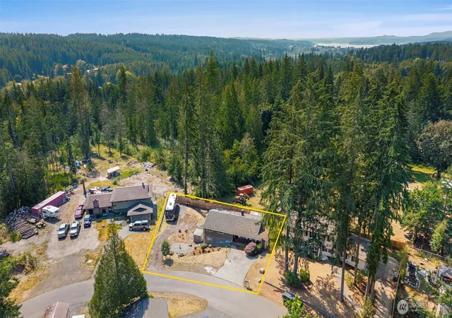 Photo 3 of Single family home for sale at 2860 Nw North Star Dr, Silverdale, WA 98383 | MLS# NWM2574346 | Listing updated on 2026-09-25