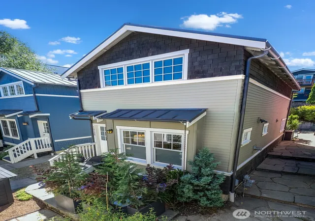 Photo 2 of Single family home for sale at 1613 21st Avenue #B, Seattle, WA 98122 | MLS# NWM2574355 | Listing updated on 2026-09-28