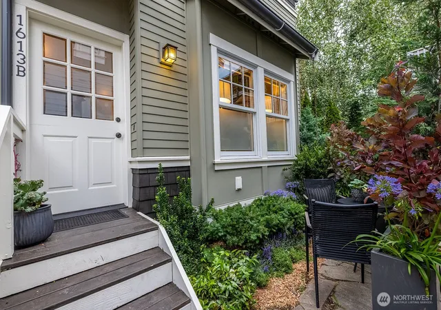 Photo 3 of Single family home for sale at 1613 21st Avenue #B, Seattle, WA 98122 | MLS# NWM2574355 | Listing updated on 2026-09-28