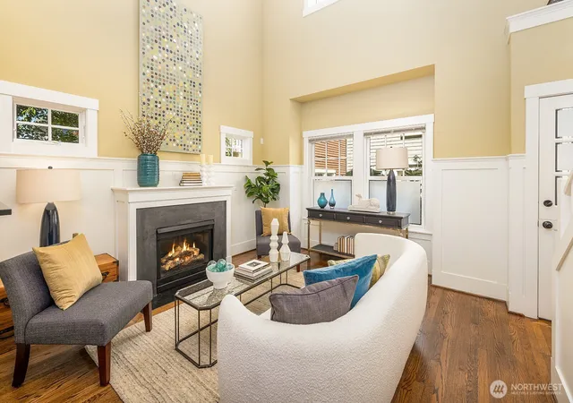 Photo 4 of Single family home for sale at 1613 21st Avenue #B, Seattle, WA 98122 | MLS# NWM2574355 | Listing updated on 2026-09-28
