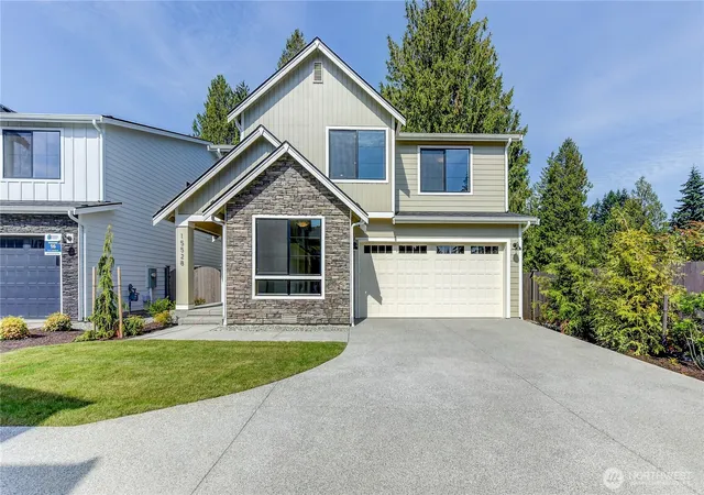 Photo 1 of Sale Pending at 15528 2nd Place W #MG 15, Lynnwood, WA 98087 | MLS# NWM2574370 | Listing updated on 2026-09-25