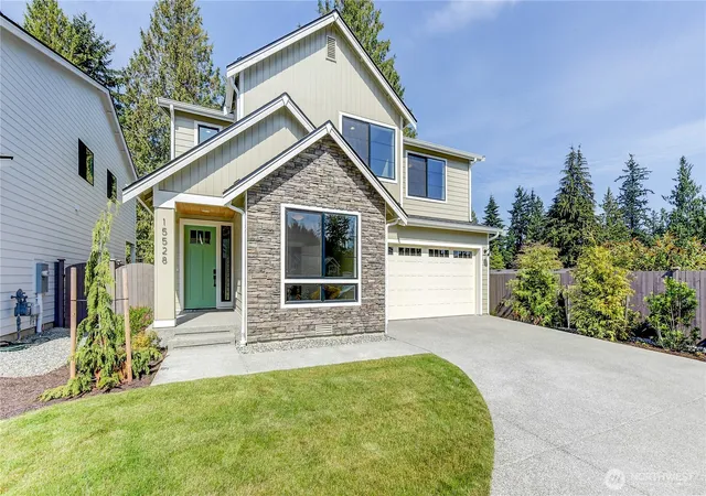 Photo 2 of Sale Pending at 15528 2nd Place W #MG 15, Lynnwood, WA 98087 | MLS# NWM2574370 | Listing updated on 2026-09-25