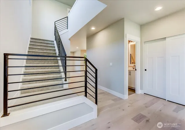 Photo 3 of Sale Pending at 15528 2nd Place W #MG 15, Lynnwood, WA 98087 | MLS# NWM2574370 | Listing updated on 2026-09-25
