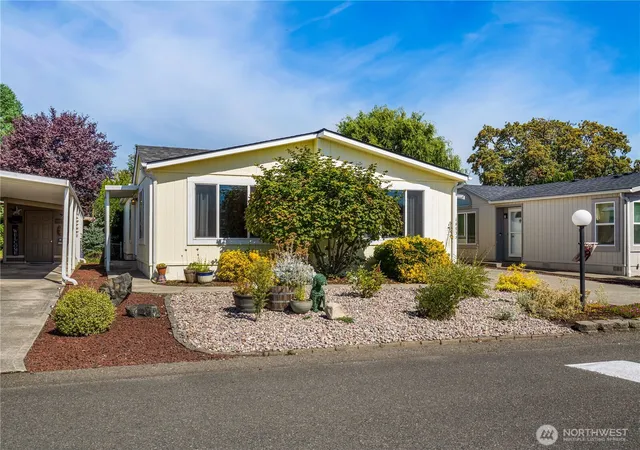 Photo 1 of Manufactured home for sale at 14809 E 121st Street #9, Puyallup, WA 98374 | MLS# NWM2574382 | Listing updated on 2026-10-02