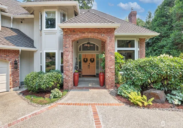 Photo 2 of Single family home for sale at 15336 188th Ave Ne, Woodinville, WA 98072 | MLS# NWM2574417 | Listing updated on 2026-10-01