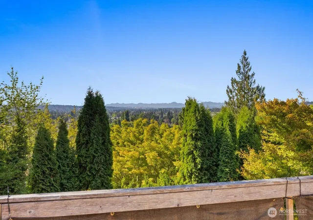 Photo 2 of Single family home for sale at 1316 Valley View Dr, Puyallup, WA 98372 | MLS# NWM2574430 | Listing updated on 2026-09-25