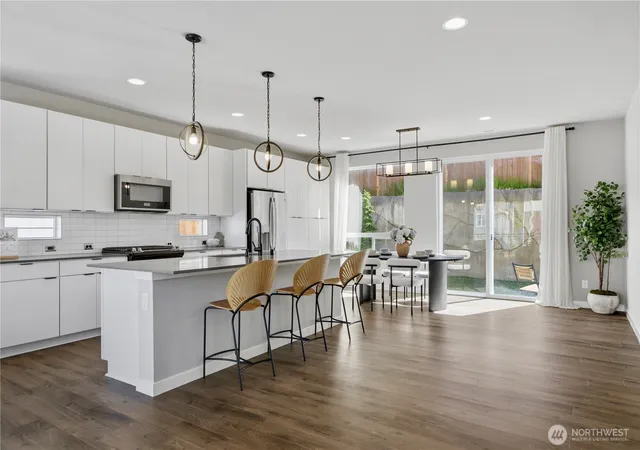 Photo 3 of Sale Pending at 22615 69Th Pl W, Mountlake Terrace, WA 98043 | MLS# NWM2574438 | Listing updated on 2026-09-25