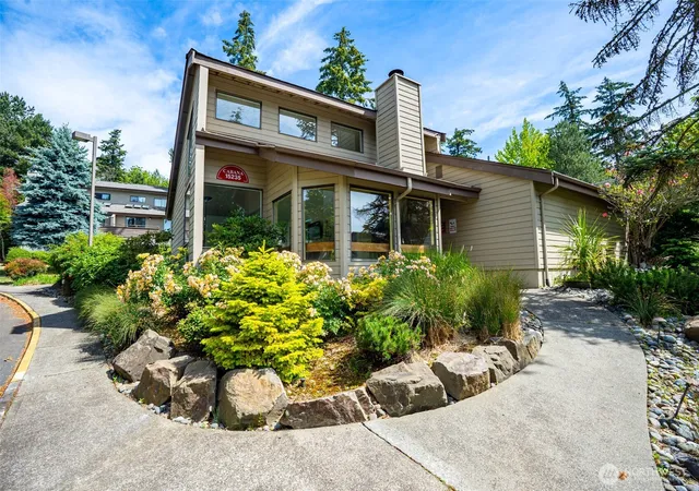 Photo 3 of Condo for sale at 15175 Sunwood Blvd #DD12, Tukwila, WA 98188 | MLS# NWM2574443 | Listing updated on 2026-09-27
