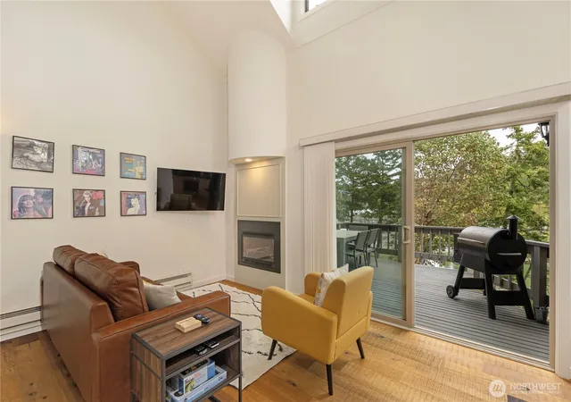 Photo 4 of Townhouse for sale at 98 Armadale Rd #215, Friday Harbor, WA 98250 | MLS# NWM2574463 | Listing updated on 2026-09-25