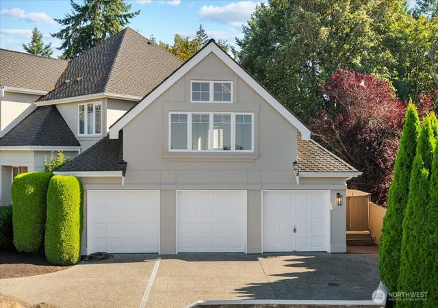 Photo 3 of Single family home for sale at 14329 Se 84Th Ct, Newcastle, WA 98059 | MLS# NWM2574467 | Listing updated on 2026-09-19