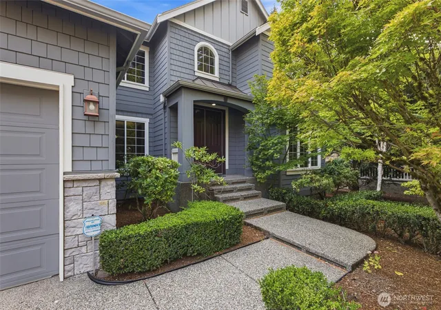 Photo 2 of Single family home for sale at 9625 222nd Ct Ne, Redmond, WA 98053 | MLS# NWM2574479 | Listing updated on 2026-09-25