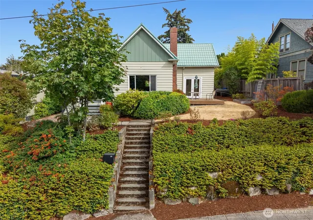 Photo 1 of Sale Pending at 3918 S Edmunds St, Seattle, WA 98118 | MLS# NWM2574483 | Listing updated on 2026-09-25