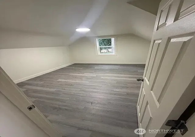 Photo 4 of Single family home for sale at 4140 Poplar Way, Longview, WA 98632 | MLS# NWM2574493 | Listing updated on 2026-09-26