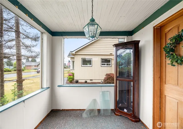 Photo 2 of Single family home for sale at 604 Simpson Ave, Aberdeen, WA 98520 | MLS# NWM2574497 | Listing updated on 2026-09-25