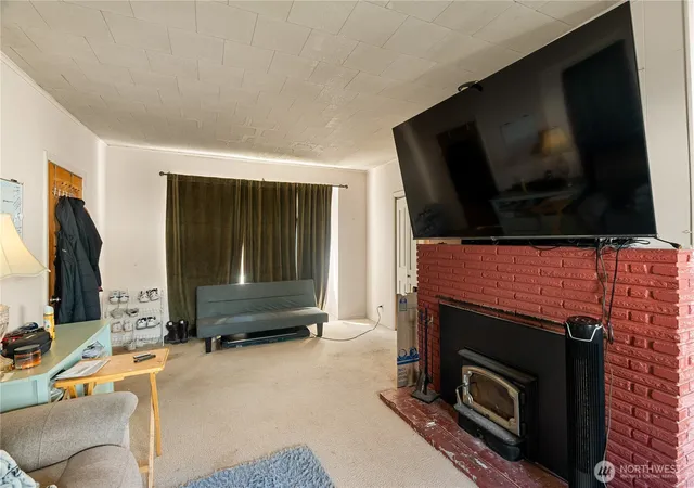 Photo 3 of Single family home for sale at 604 Simpson Ave, Aberdeen, WA 98520 | MLS# NWM2574497 | Listing updated on 2026-09-25