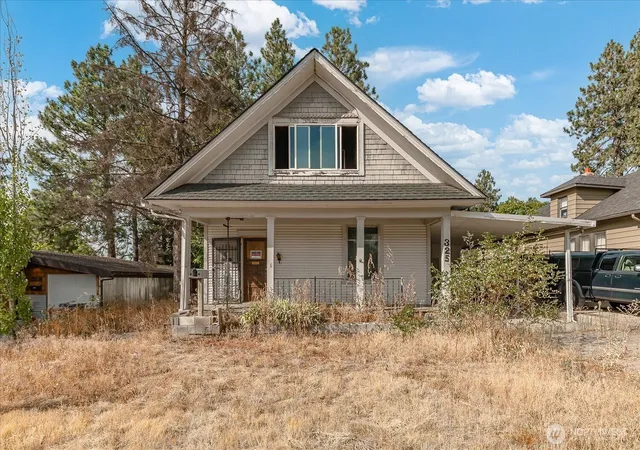 Photo 3 of Single family home for sale at 325 E 20th Ave, Spokane, WA 99203 | MLS# NWM2574503 | Listing updated on 2026-10-09
